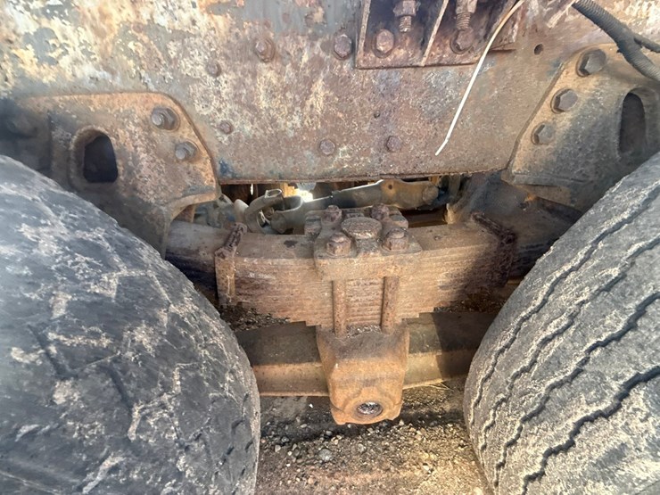 1996-ford-l9000-image-36