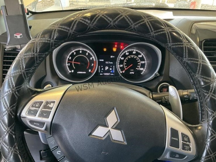 2011-mitsubishi-outlander-image-16