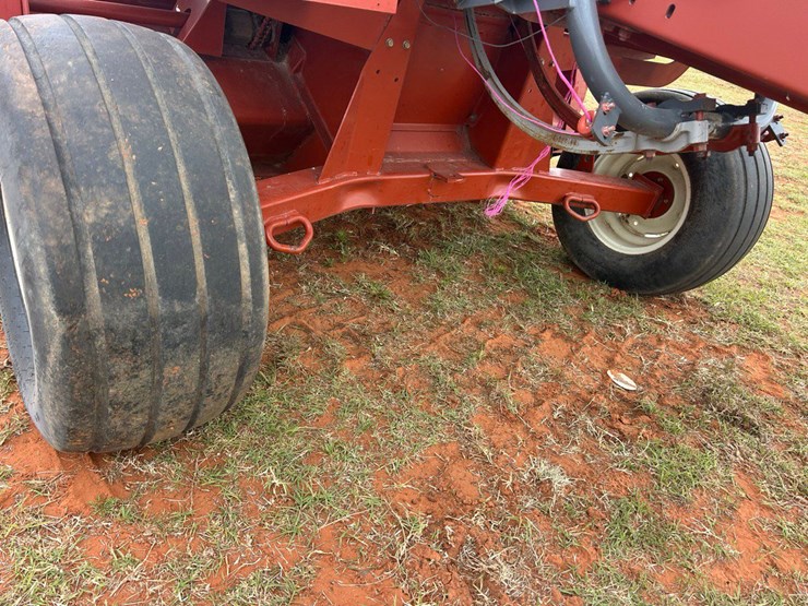 hesston-4590-image-15