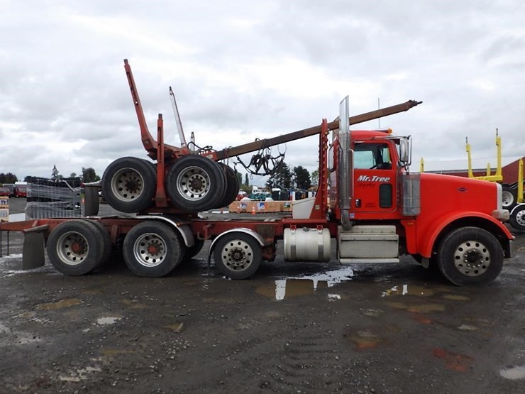 2016-peterbilt-3-axle-logging-truck-image-4