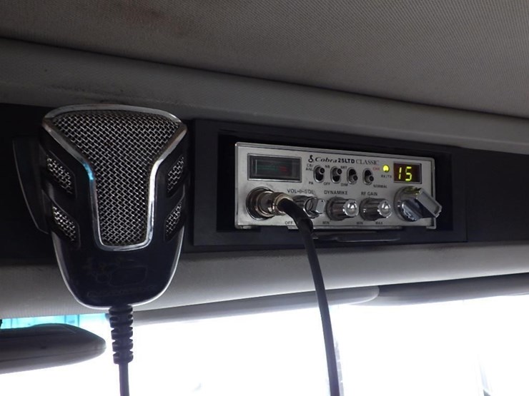 2017-kenworth-t800-image-86