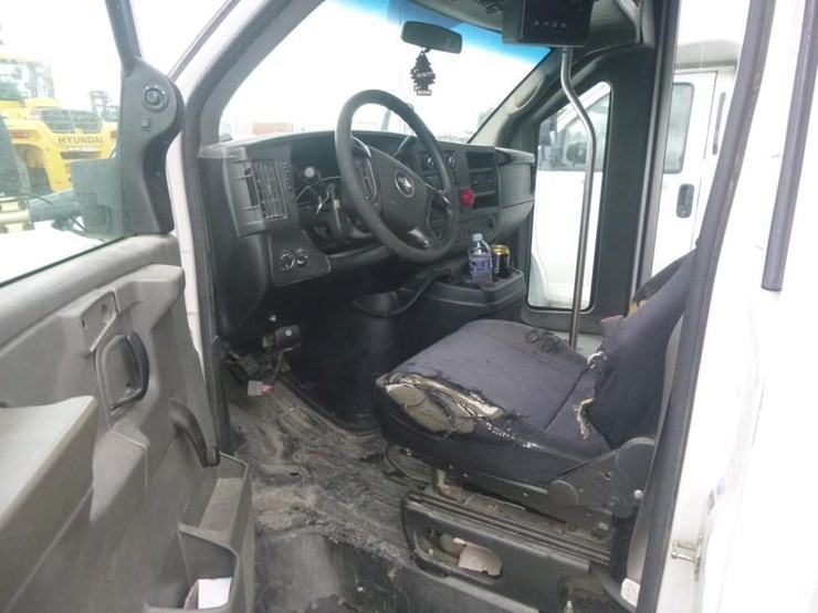 2009-chevrolet-3500-image-7