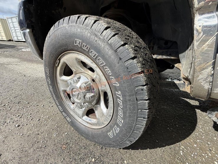 2004-dodge-ram-3500-image-18