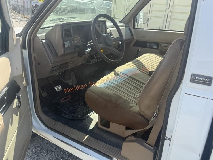 1992-chevrolet-cheyenne-1500-image-26