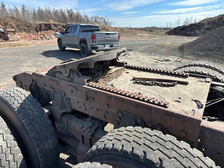 1984-ford-tractor-image-17