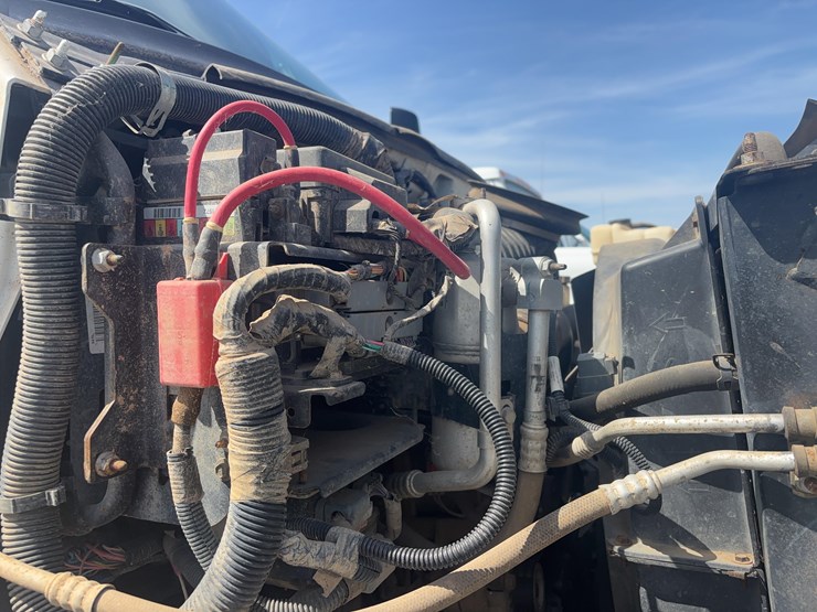 2006-gmc-7500-image-11