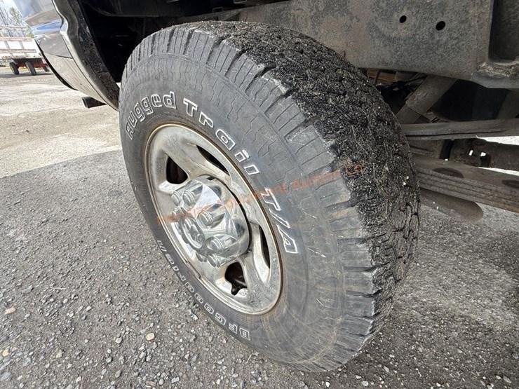 2004-dodge-ram-3500-image-22