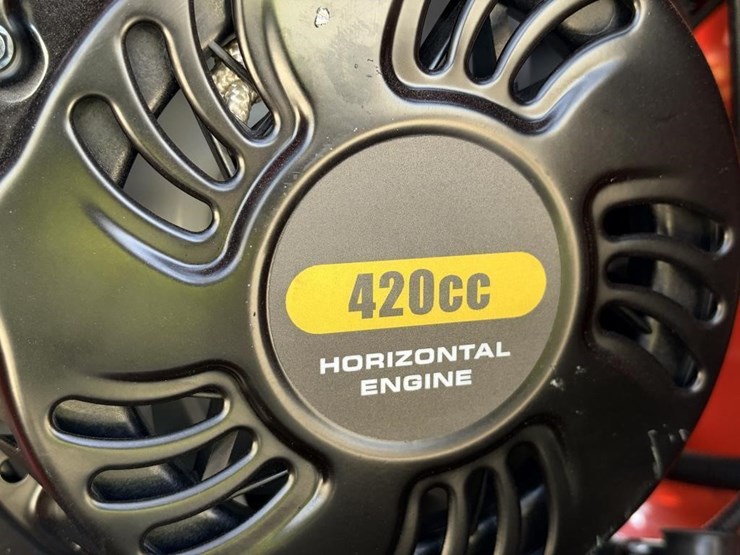 2026-zjg-zj-380-skid-steer-loader-image-9