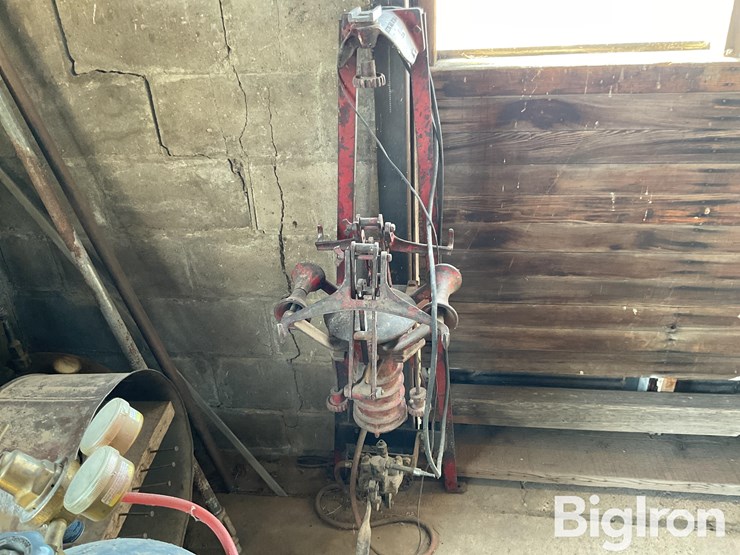 manley-tire-inspector-image-2