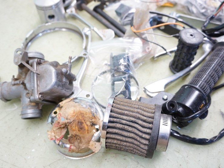 japanese---kawasaki-etc…-miscellaneous-parts-lot-image-4