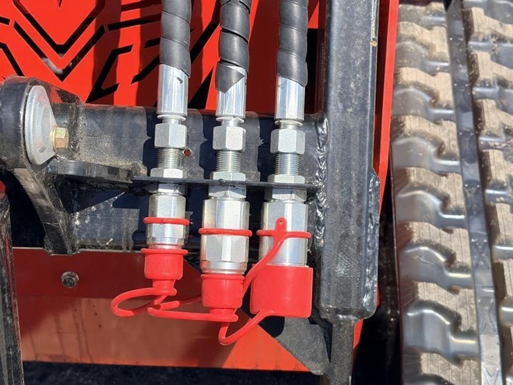 2026-sdlanch-ssl580-skid-steer-loader-image-7