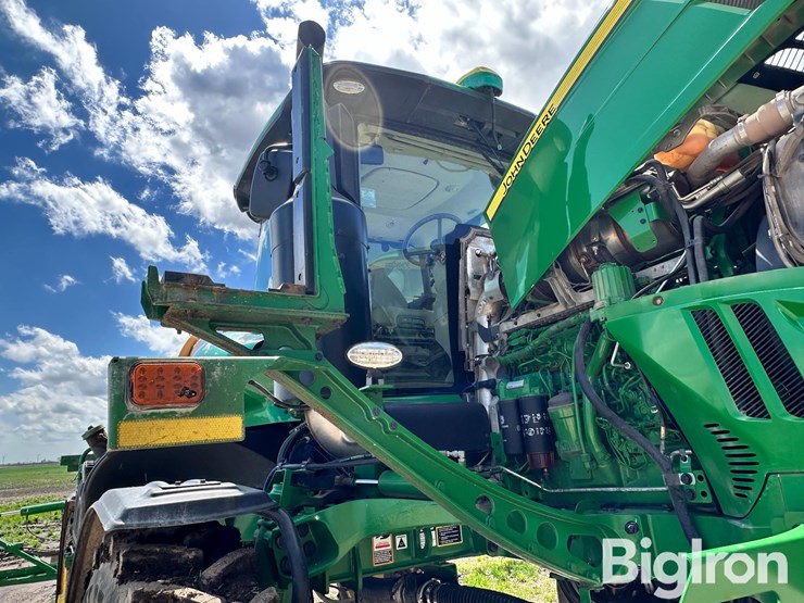 2020-john-deere-r4038-image-16