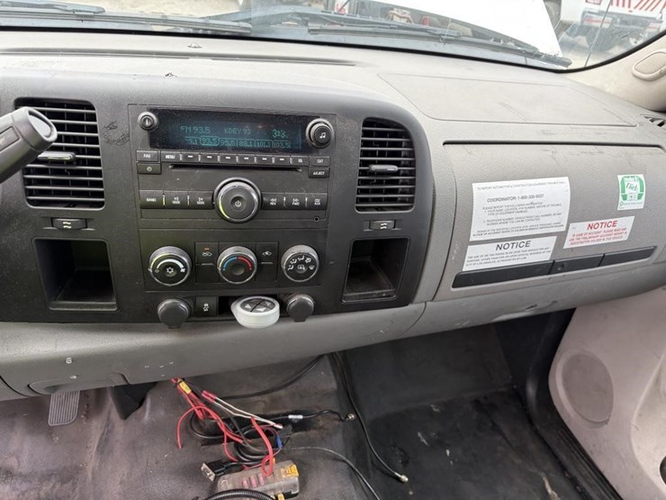 2012-gmc-sierra-2500-image-15