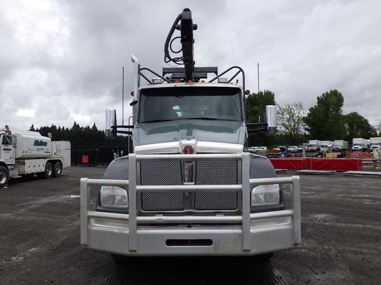 2019-kenworth-t880-image-2