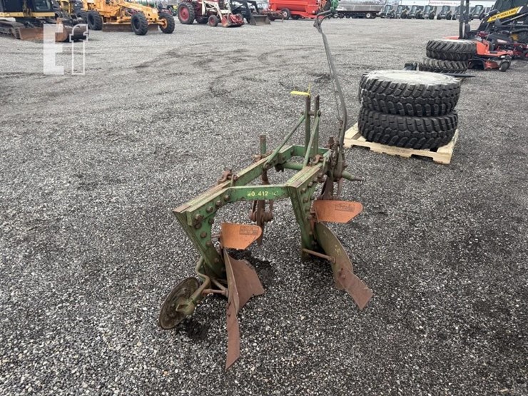 john-deere-412-image-4