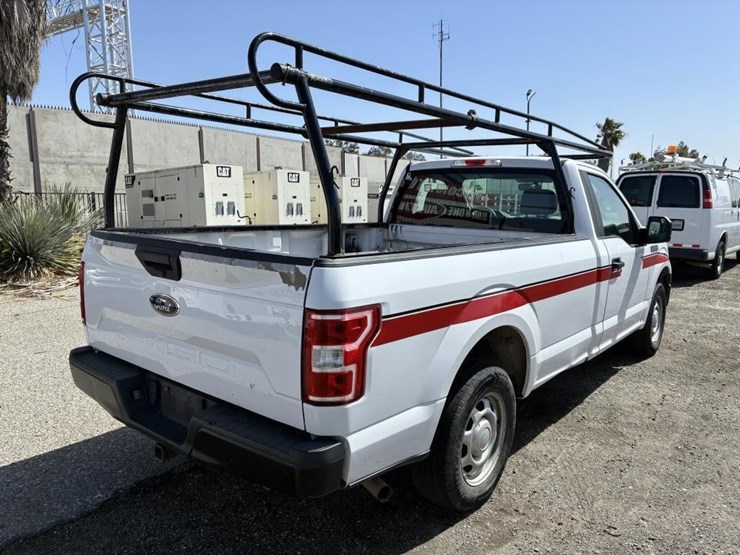 2018-ford-f150-xl-image-3