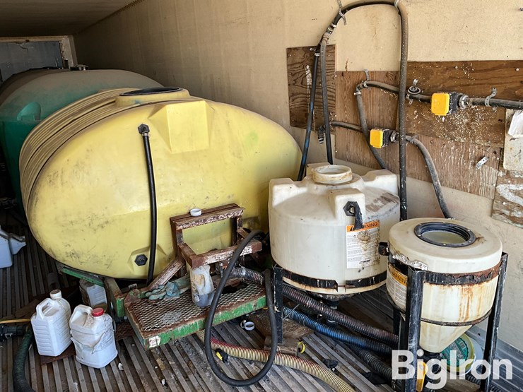 1994-wabash-t/a-enclosed-van-trailer-w/chemical-tanks-image-16