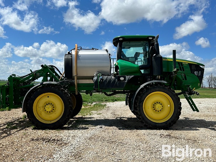 2020-john-deere-r4038-image-12