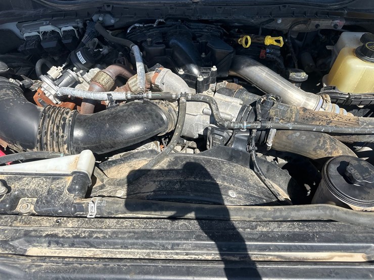 2019-ford-f550-image-40