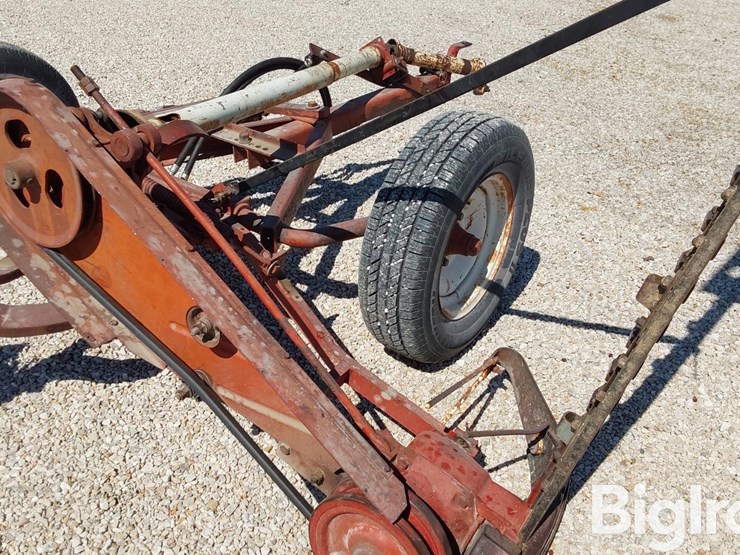 international-1100-image-16