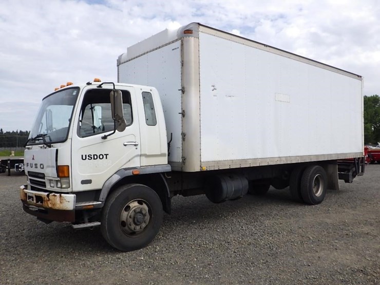2006-mitsubishi-fuso-fm61f-image-1