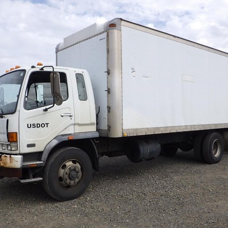 2006 MITSUBISHI FUSO FM61F
