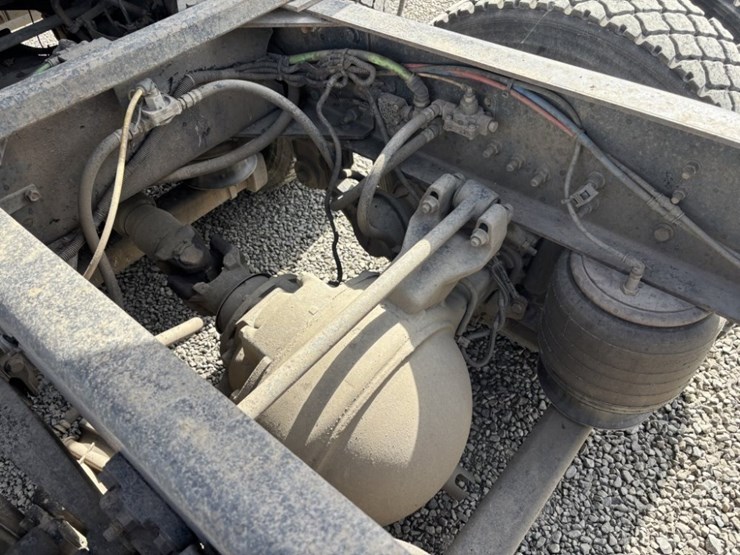 2022-international-hx520-image-23