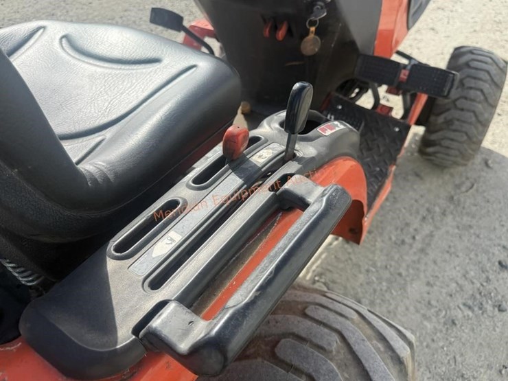 kubota-b7400-image-24