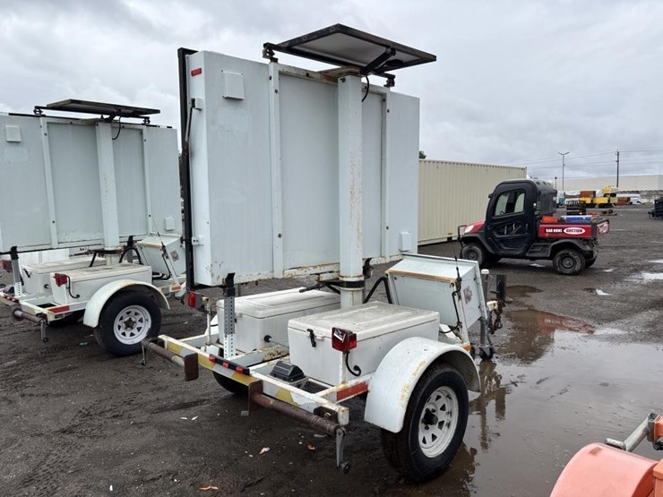 2006-ver-mac-cms-1584-towable-message-board-image-3