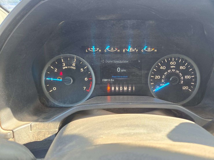 2016-ford-f150-xl-image-18