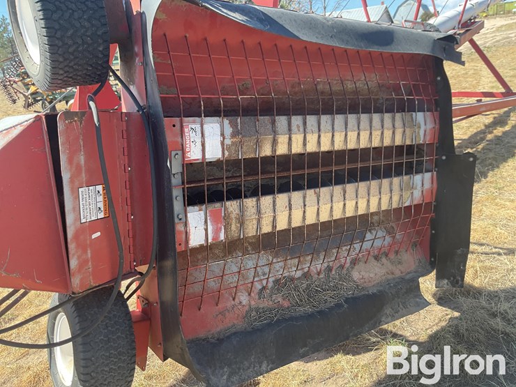 feterl-12”-diameter-auger-w/swing-away-image-16