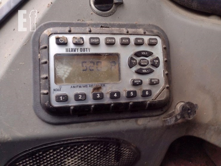 2017-bobcat-t595-image-10