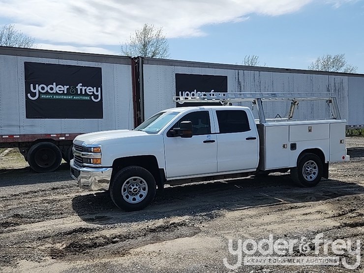 2018-chevrolet-silverado-3500hd-image-1