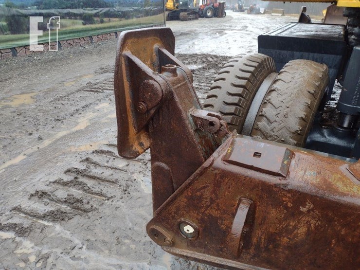 2004-komatsu-pw200-7-image-18