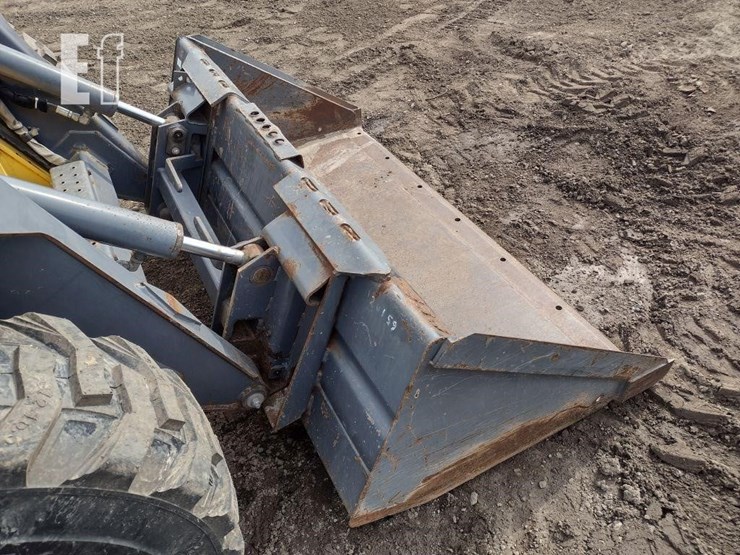 2001-new-holland-ls170-image-17