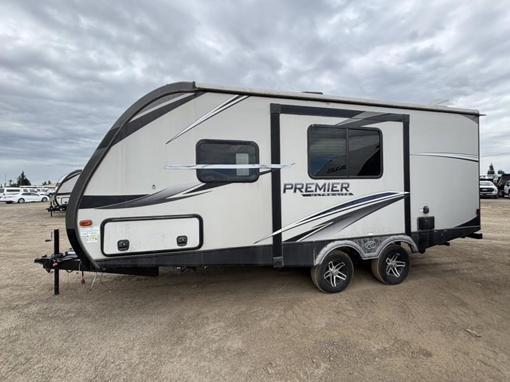 2020-premier-bl19fbpr20-travel-trailer-image-5