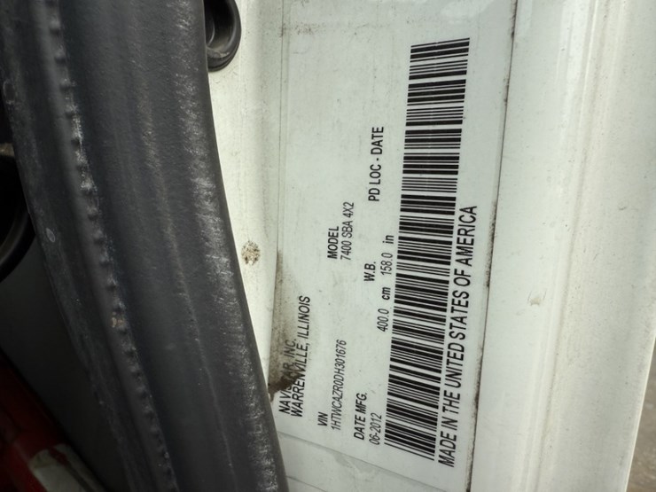 2013-international-7400-image-10