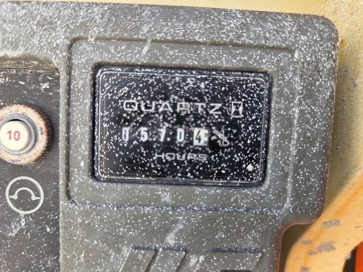 2017-jlg-1930es-image-17