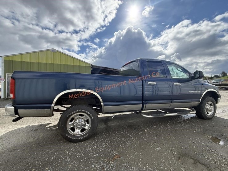 2004-dodge-ram-3500-image-9