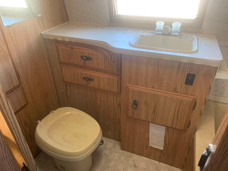 1989-jayco-travel-trailer-image-17