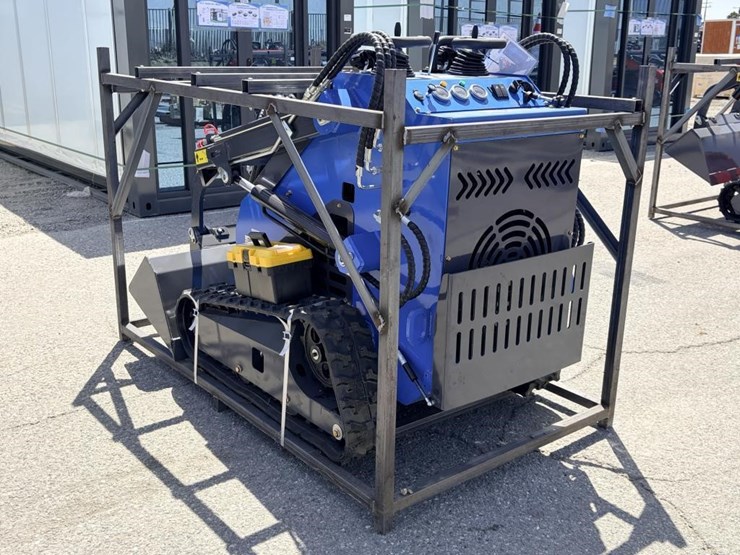 2026-zjg-zj-380-skid-steer-loader-image-4