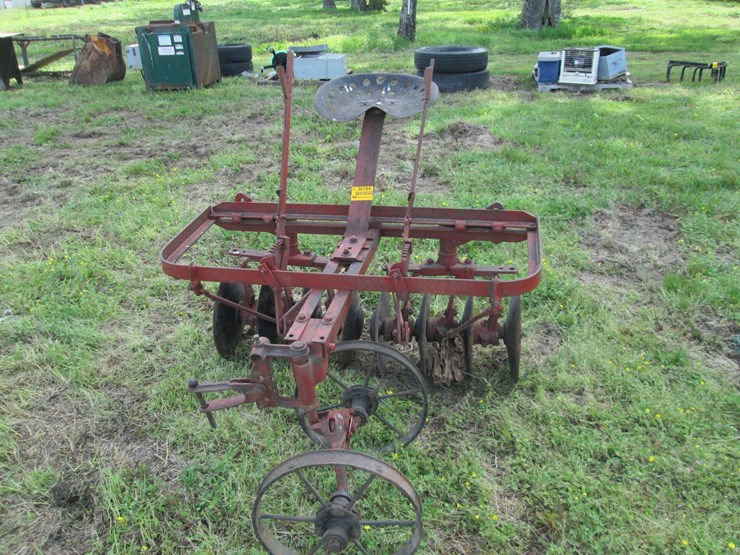 #36764-•-25"-horse-drawn-disk-image-1