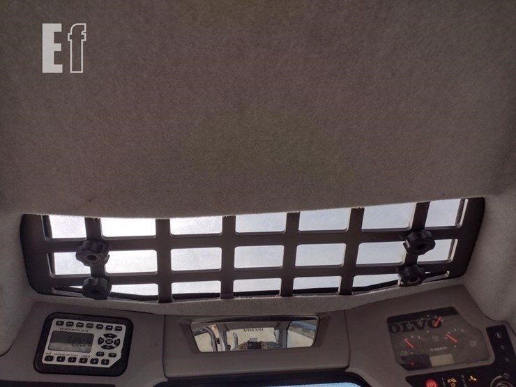 2015-volvo-mct125c-image-10