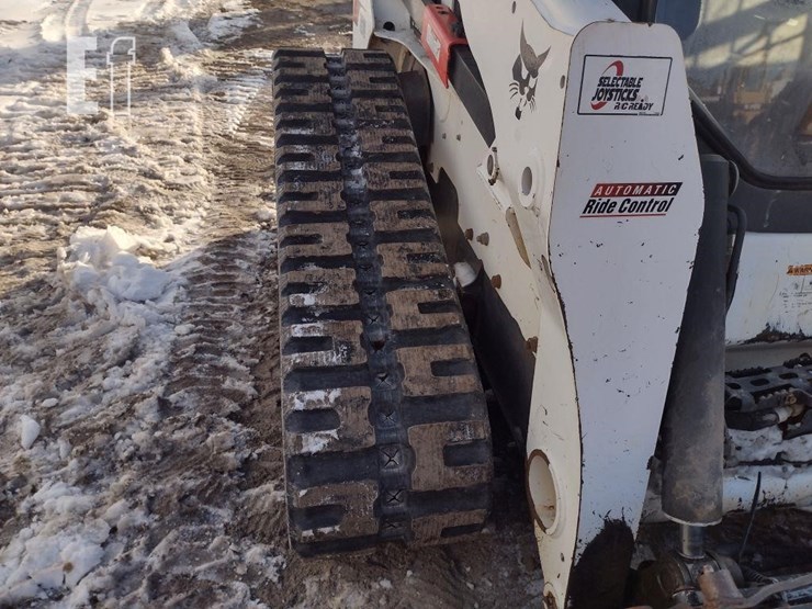 2020-bobcat-t870-image-36