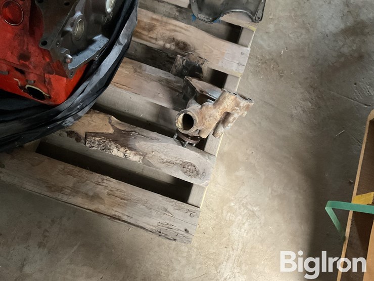 gm-small-block-v-8-gas-engine-image-14