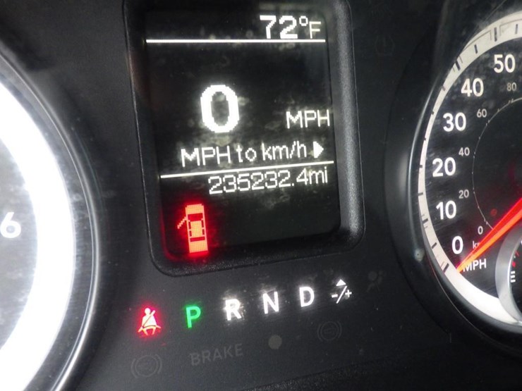 2014-dodge-1500-image-14