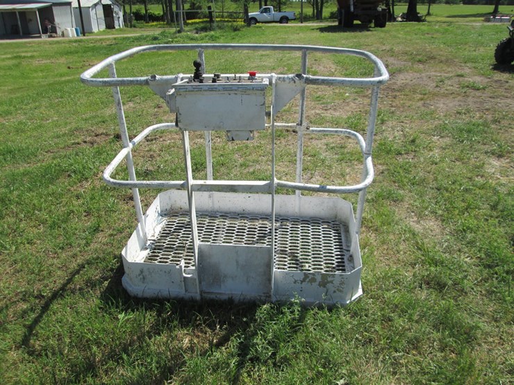 #36737-•-snorkelift-50"x31"-man-lift-basket-image-3