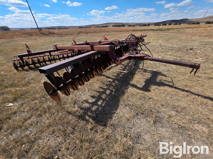 international-760-image-3