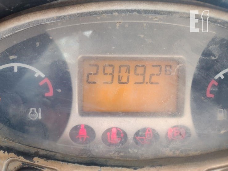 2012-bobcat-s650-image-6