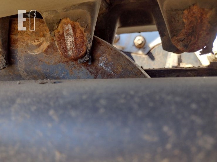 2010-bobcat-t190-image-16